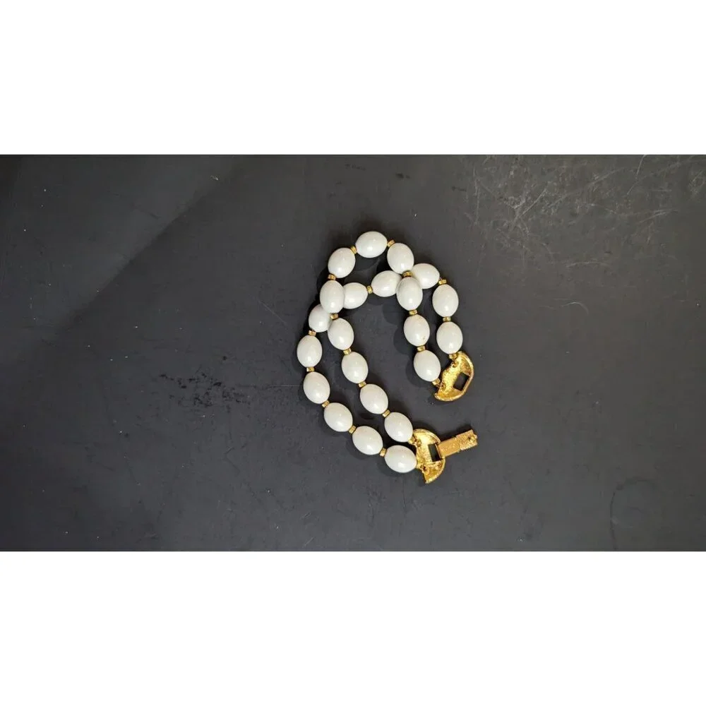 Vintage Monet Double Strand Lucite Beaded Bracelet white gold‎ tone  7 inch